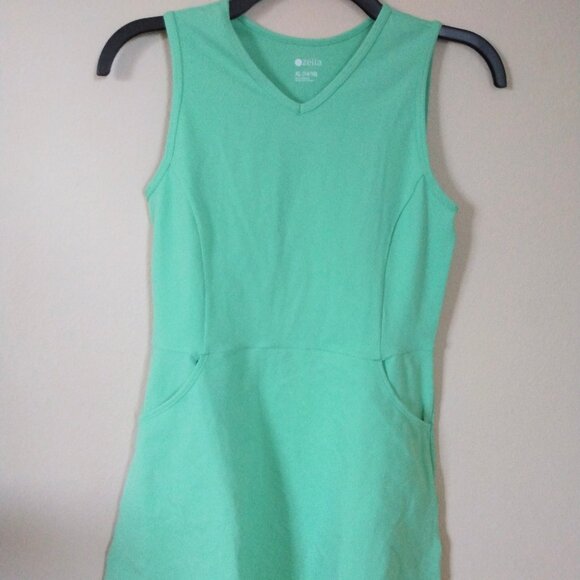 Zella Kid's Sporty Dress in Green Katydid Size 14/16 - Picture 2 of 4